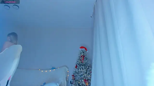 Snapshot of JennyWoody chatting on 01-17-26, 02:27 JennyWoody online show from 01-17-26, 02:27