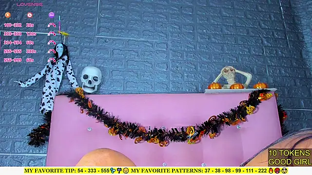 AriannaLewiis online show from 10-26-25, 07:09