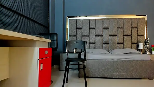 Matureyulyet online show from 11-04-25, 08:52