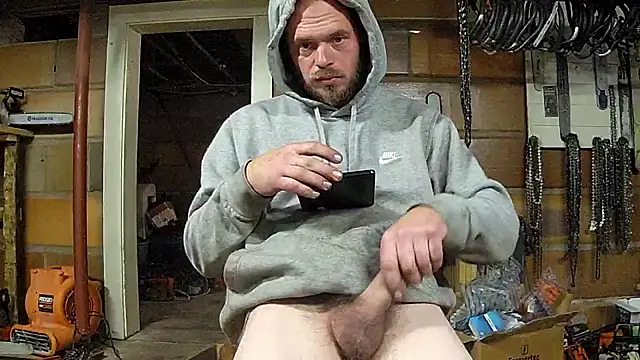 Bigoleslong98765 online show from 11-18-25, 04:44