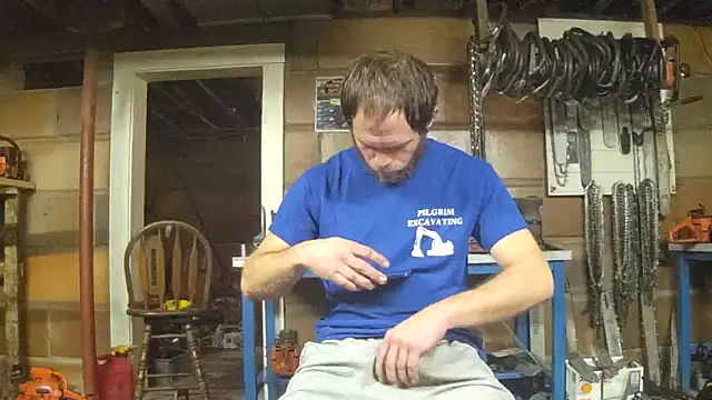 Bigoleslong98765 online show from 12-18-25, 05:24