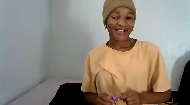 Snapshot of Brown_cool chatting on 12-08-24, 01:14 Brown cool online show from 12-08-24, 01:14