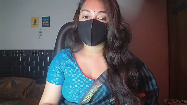 Most-Beautiful-Queen online show from 11-28-25, 07:05