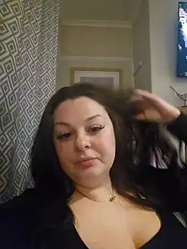 Snapshot of Britishbella chatting on 02-21-25, 01:22 Britishbella online show from 02-21-25, 01:22