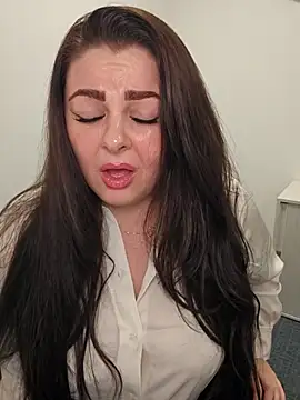 Britishbella online show from 11-13-25, 04:28