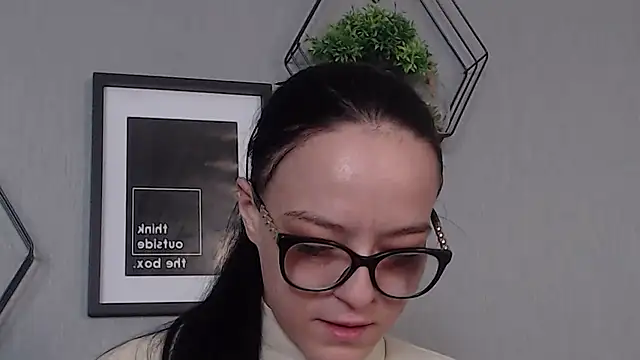 IzabelllNoir online show from 02-13-25, 08:27