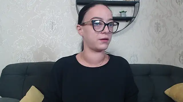 IzabelllNoir online show from 11-08-25, 08:14