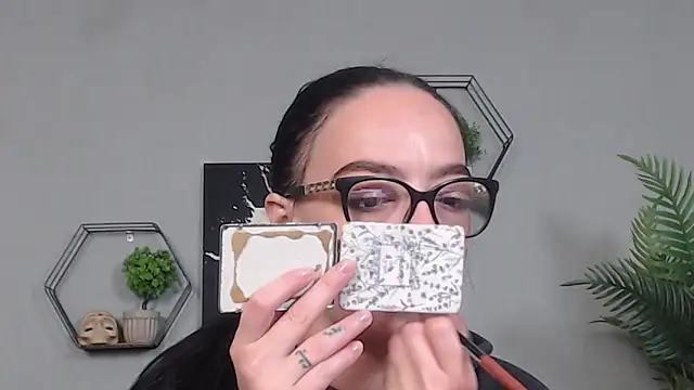 IzabelllNoir online show from 04-27-26, 08:45