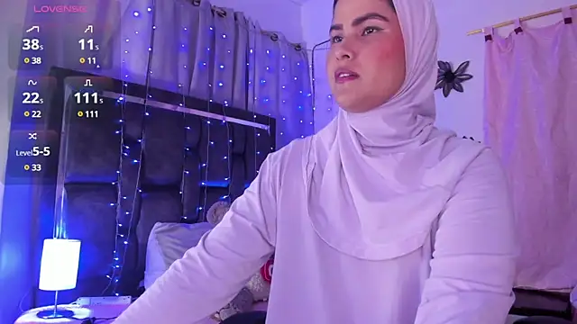 Snapshot of AishaAmin_ chatting on 12-26-24, 12:16 AishaAmin online show from 12-26-24, 12:16
