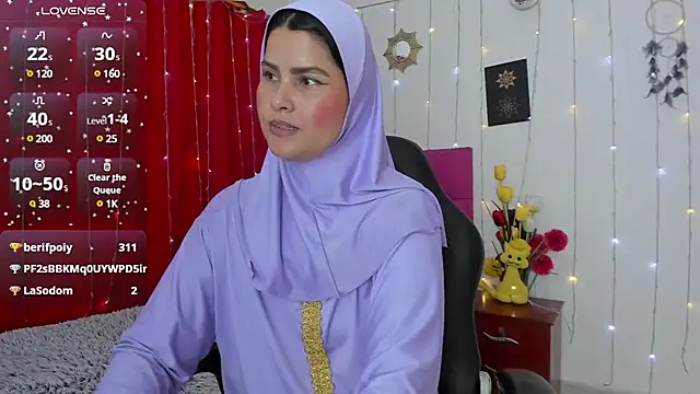 Snapshot of AishaAmin_ chatting on 03-19-25, 03:19 AishaAmin online show from 03-19-25, 03:19