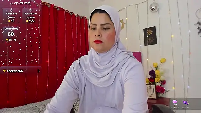 AishaAmin  online show from 11-15-25, 03:19