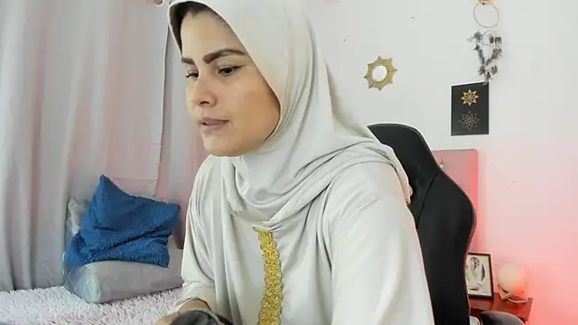 AishaAmin  online show from 07-13-26, 12:08