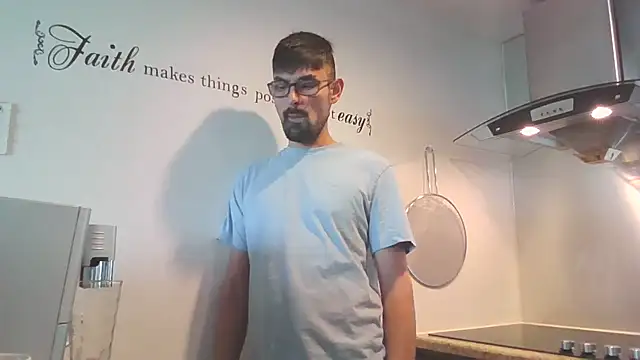 spence204011 online show from 04-04-26, 03:20