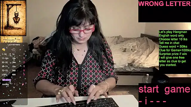 Snapshot of YourDreamLoverr chatting on 04-29-26, 11:44 YourDreamLoverr online show from 04-29-26, 11:44