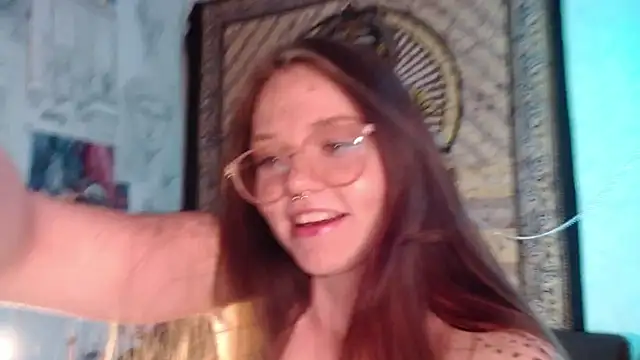 Snapshot of cranberry_hot chatting on 03-16-25, 06:53 cranberry hot online show from 03-16-25, 06:53