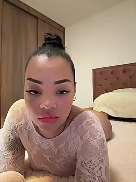 Snapshot of Sara_LipsX chatting on 07-23-26, 01:58 Sara LipsX online show from 07-23-26, 01:58