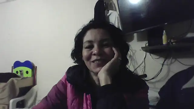 Snapshot of electra-mommy chatting on 03-22-25, 10:06 electra-mommy online show from 03-22-25, 10:06