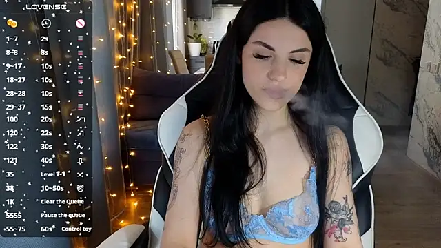 Mary   Moore online show from 02-19-25, 09:50