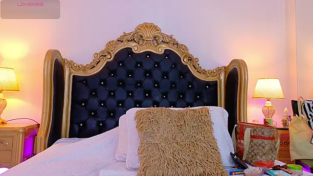 AdelinaVans online show from 03-18-26, 11:02