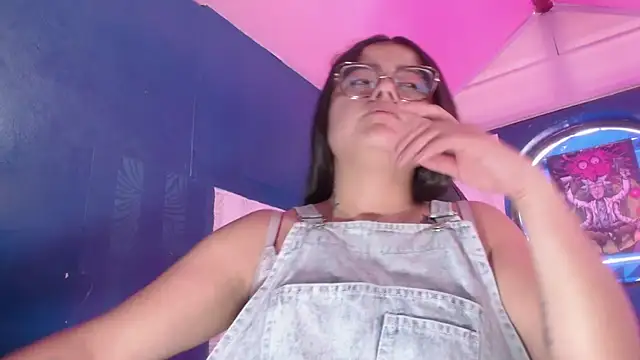 Snapshot of vitoria23_ chatting on 07-08-26, 03:16 vitoria23 online show from 07-08-26, 03:16