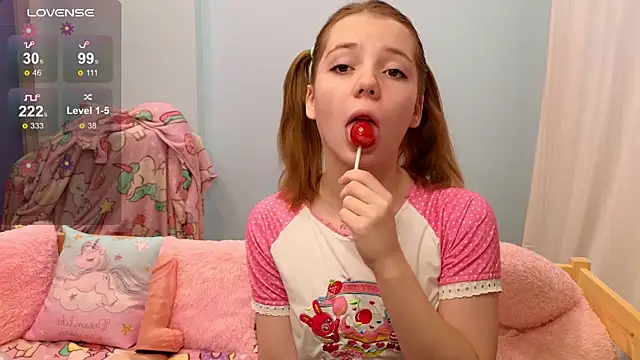 PrincessLittleKiki online show from 12-16-25, 07:35