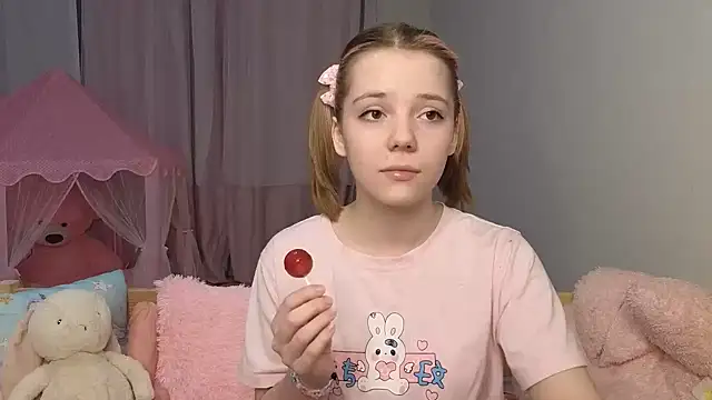 PrincessLittleKiki online show from 03-06-26, 05:53