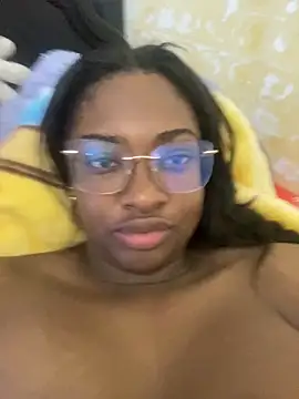 Snapshot of _MARRTINNA_ chatting on 12-10-24, 06:44 MARRTINNA online show from 12-10-24, 06:44