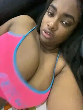 Snapshot of _MARRTINNA_ chatting on 01-19-25, 10:28 MARRTINNA online show from 01-19-25, 10:28