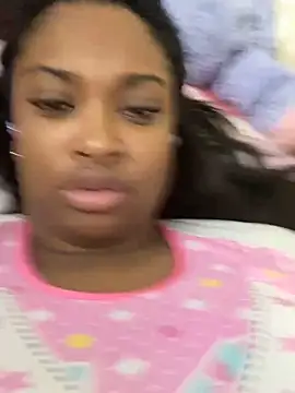 Snapshot of _MARRTINNA_ chatting on 02-12-25, 07:23 MARRTINNA online show from 02-12-25, 07:23