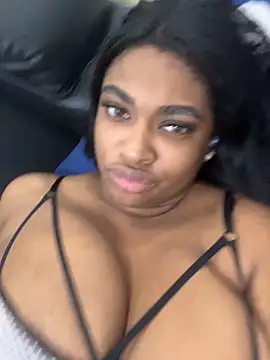 Snapshot of _MARRTINNA_ chatting on 10-16-25, 08:04 MARRTINNA online show from 10-16-25, 08:04