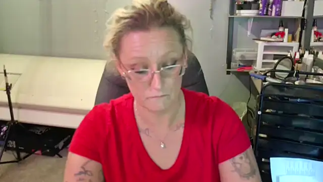 Snapshot of Lisalovely6981 chatting on 01-29-25, 08:25 Lisalovely6981 online show from 01-29-25, 08:25