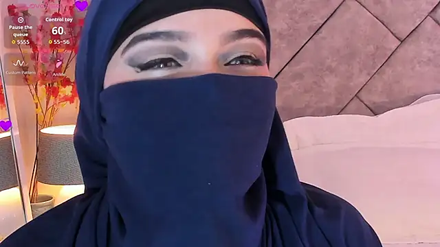 anna-henao online show from 12-13-25, 07:53