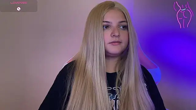 Snapshot of SweetPaige_ chatting on 02-17-25, 10:47 SweetPaige online show from 02-17-25, 10:47