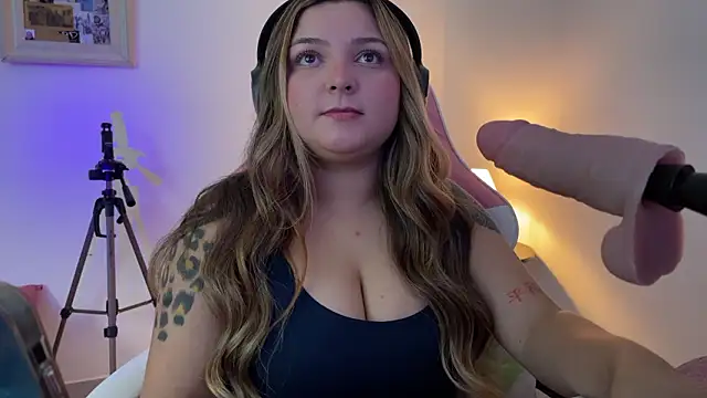 SweetPaige  online show from 03-10-26, 01:27