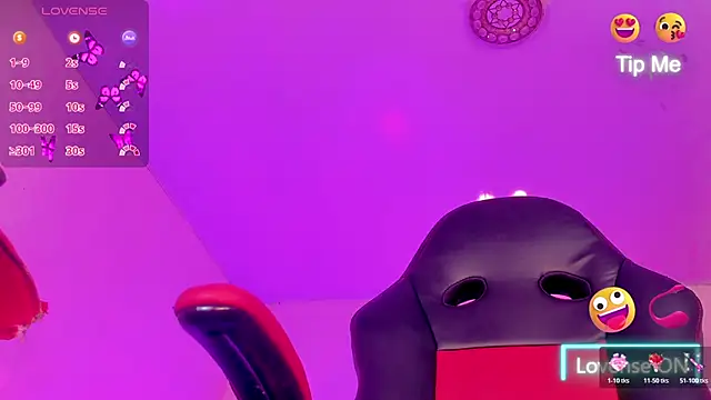 Snapshot of naomy__xx chatting on 01-15-26, 03:11 naomy xx online show from 01-15-26, 03:11