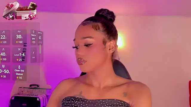 Snapshot of naomy__xx chatting on 02-07-26, 03:21 naomy xx online show from 02-07-26, 03:21