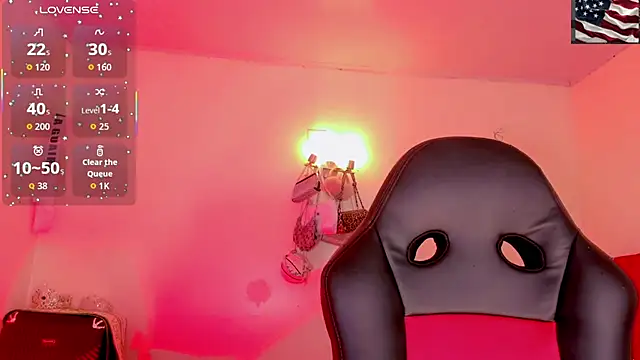 Snapshot of naomy__xx chatting on 02-27-26, 04:12 naomy xx online show from 02-27-26, 04:12