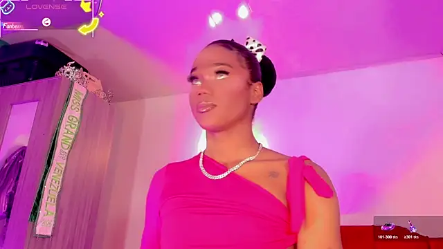 naomy  xx online show from 06-21-26, 03:20