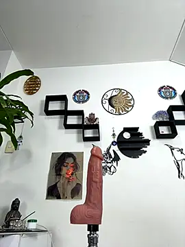 Snapshot of jamilaross chatting on 10-26-25, 09:21 jamilaross online show from 10-26-25, 09:21