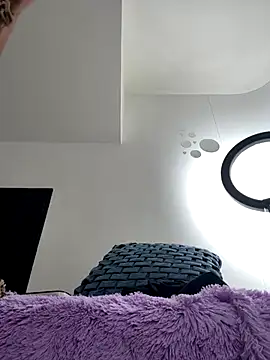 Snapshot of jamilaross chatting on 11-03-25, 09:05 jamilaross online show from 11-03-25, 09:05