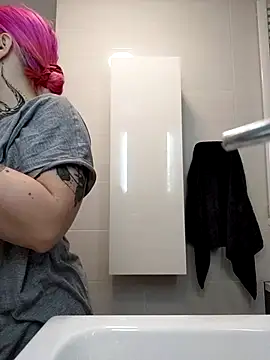 divine eve online show from 10-22-25, 12:38