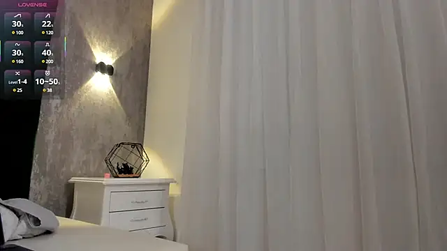 Snapshot of Annie_Watson_ chatting on 03-18-25, 06:37 Annie Watson online show from 03-18-25, 06:37