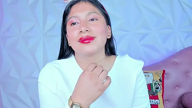 Snapshot of LinnaGardenia chatting on 12-11-24, 03:47 LinnaGardenia online show from 12-11-24, 03:47