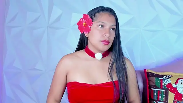 Snapshot of LinnaGardenia chatting on 12-14-24, 01:49 LinnaGardenia online show from 12-14-24, 01:49