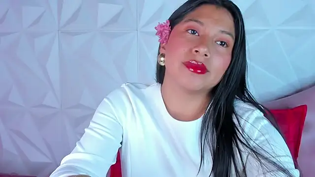 Snapshot of LinnaGardenia chatting on 12-25-24, 12:47 LinnaGardenia online show from 12-25-24, 12:47