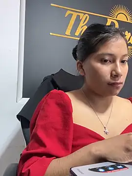 Snapshot of LinnaGardenia chatting on 03-07-25, 01:51 LinnaGardenia online show from 03-07-25, 01:51