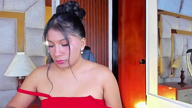 LinnaGardenia online show from 01-14-26, 01:17