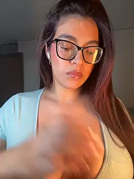 kathii95 online show from 04-13-26, 01:33