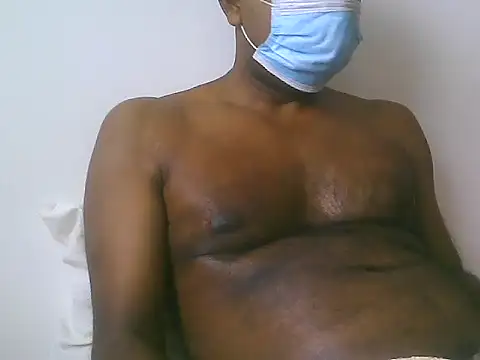 Snapshot of chocodk01 chatting on 12-17-25, 08:20 chocodk01 online show from 12-17-25, 08:20