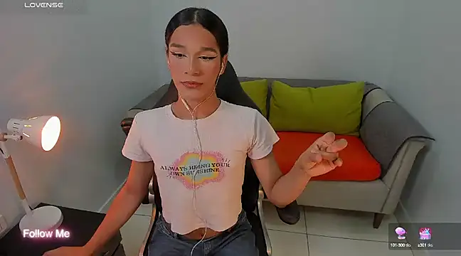 Snapshot of Dany-Sexy chatting on 02-19-25, 10:01 Dany-Sexy online show from 02-19-25, 10:01